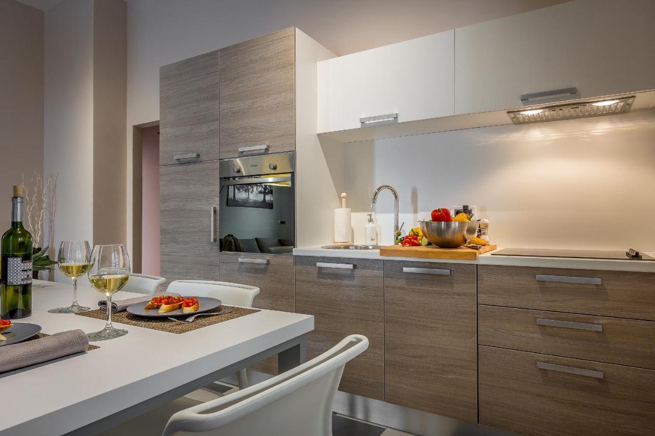 Apartment Maris Ровинь Экстерьер фото